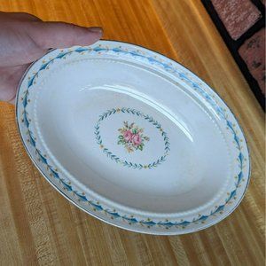 Mount Vernon Vintage Porcelain Oval Bowl With‎ Pink Roses 1940s